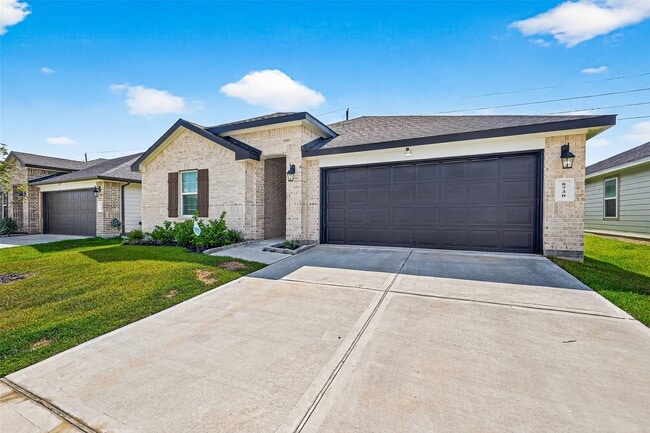 Building Photo - 8730 Shumard Oak Dr
