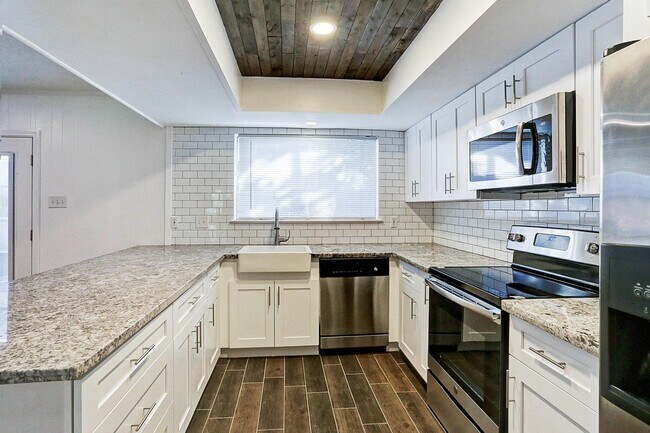 Foto del edificio - 10458 Hammerly Blvd