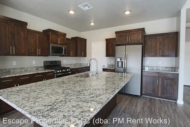 Building Photo - 4 br, 2 bath House - 630 N. Sage Crest Dr