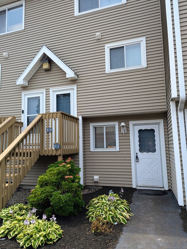 Foto del edificio - 392 Elm St