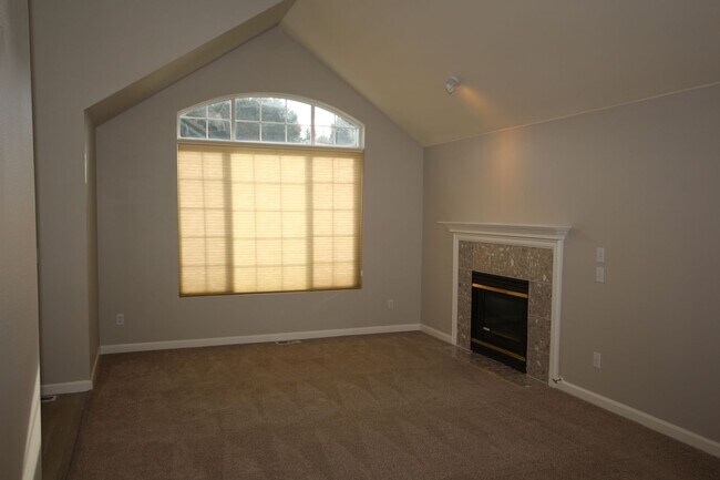 Foto del edificio - Beautiful 4 Bedroom Federal Way Home Near Edgewood