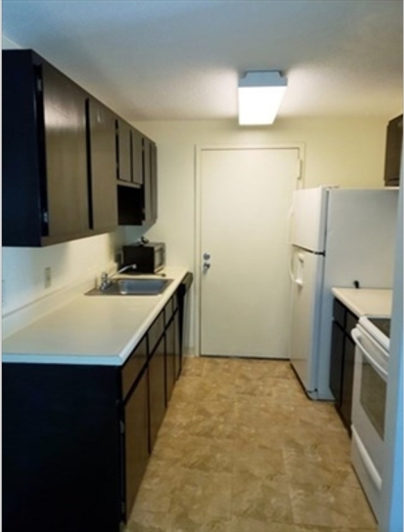 Foto del edificio - 1 Post Oak Ln