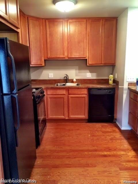 Foto del edificio - 2405 Torquay Ave