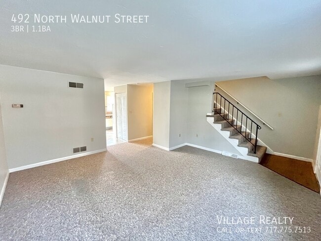 Building Photo - 492 N Walnut St