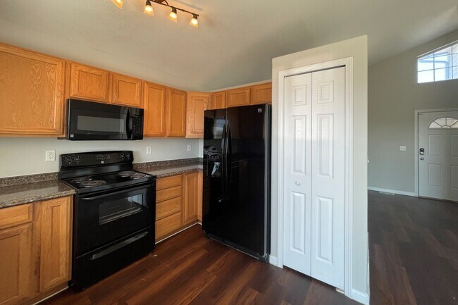Building Photo - 7163 Dove Valley Pl