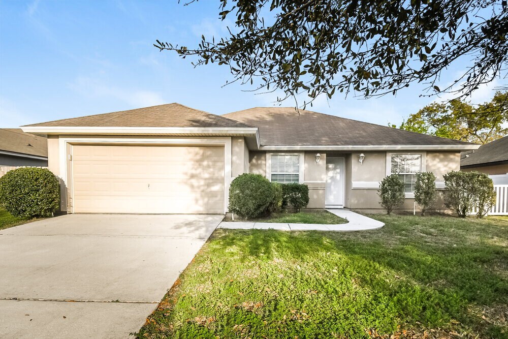 Foto principal - 3217 Deer Creek Dr