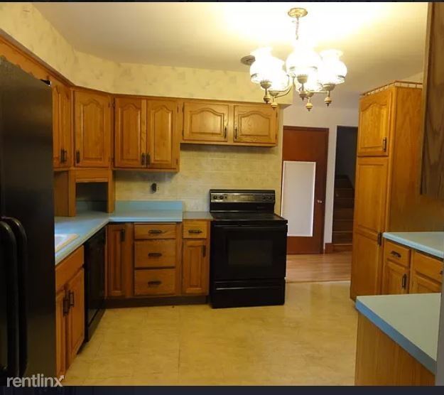 Building Photo - 3 br, 2 bath House - 613 St Charles Rd