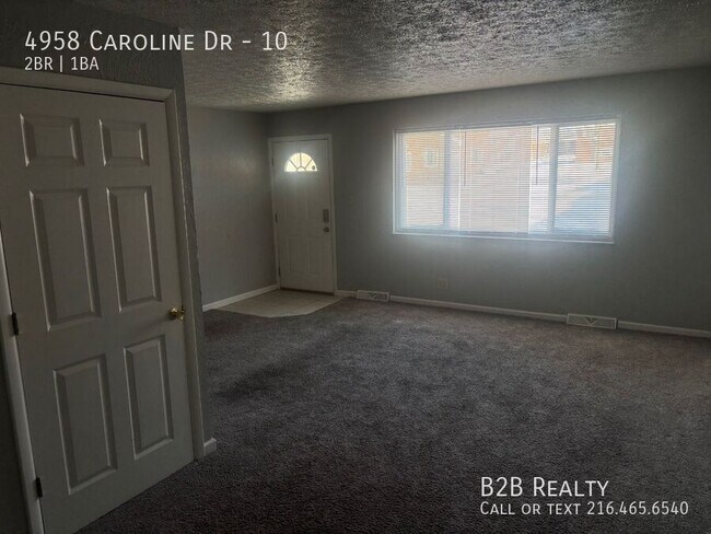 Foto del edificio - 4958 Caroline Dr