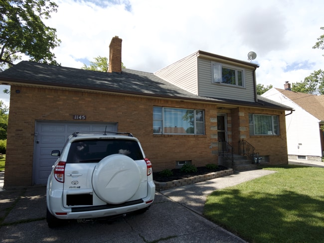 Building Photo - 1145 Cleveland Dr