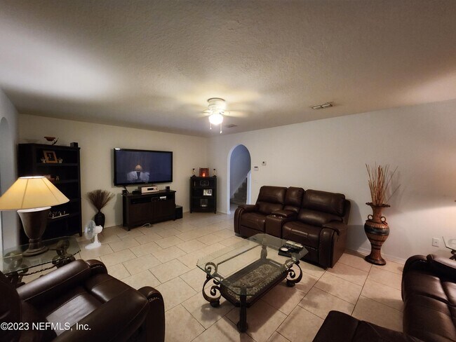 Foto del edificio - 8249 Halls Hammock Ct