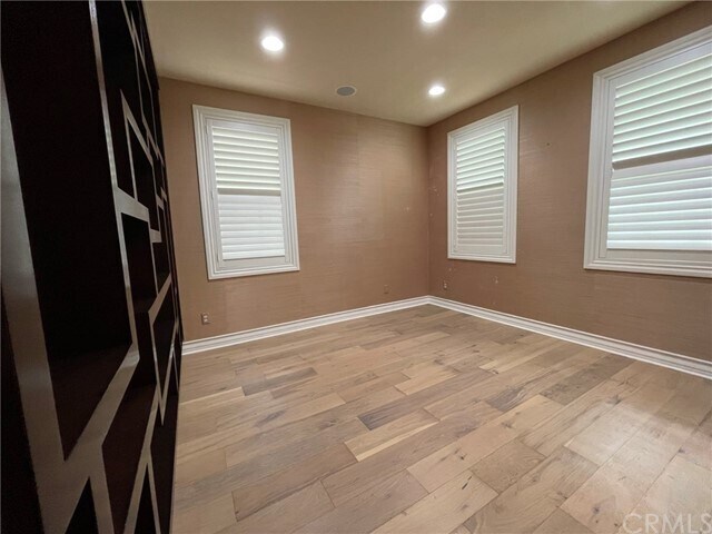 Building Photo - 8602 Candlewood St