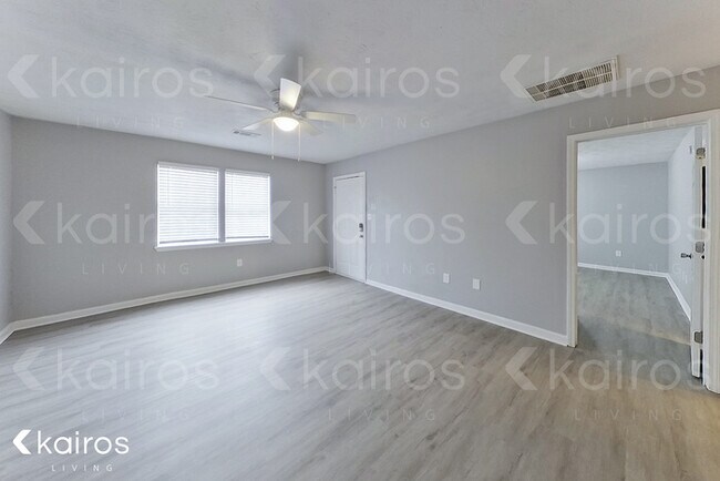 Building Photo - 225 Big Oak Cir.