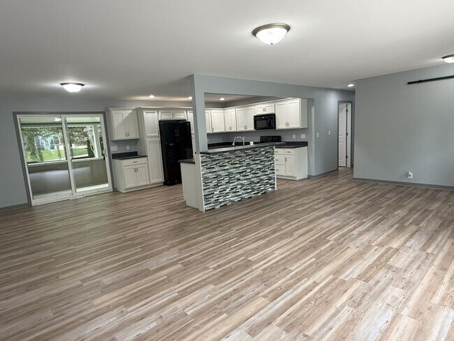 Foto del edificio - Private 3 bedroom home