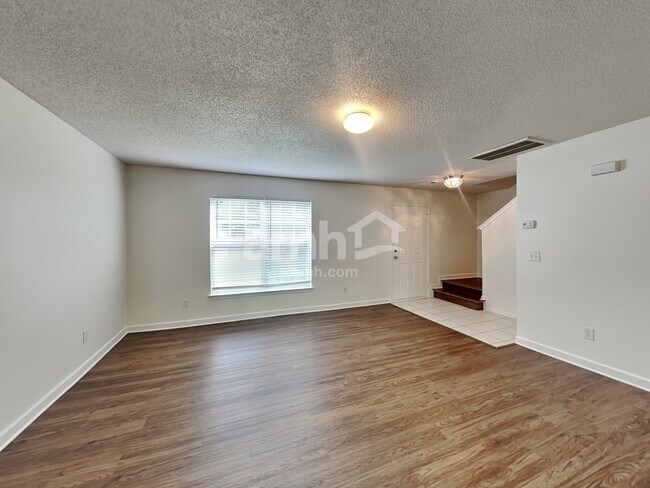 Building Photo - 4945 Hopewood Ln