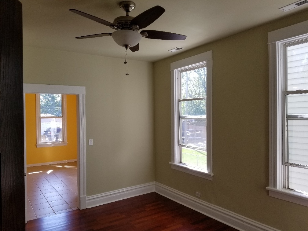 livngroom - 1629 N Kimball Ave