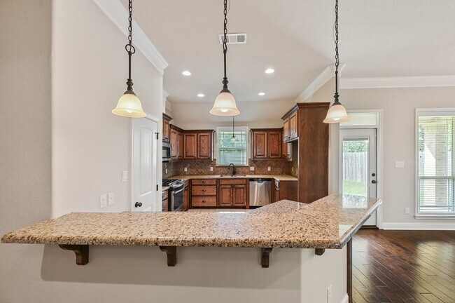 Foto del edificio - 4105 Shallow Creek Loop