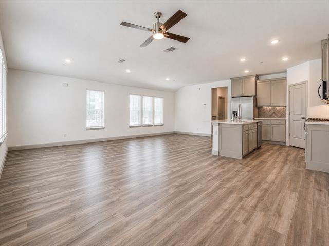 Building Photo - 8913 Swallowtail St