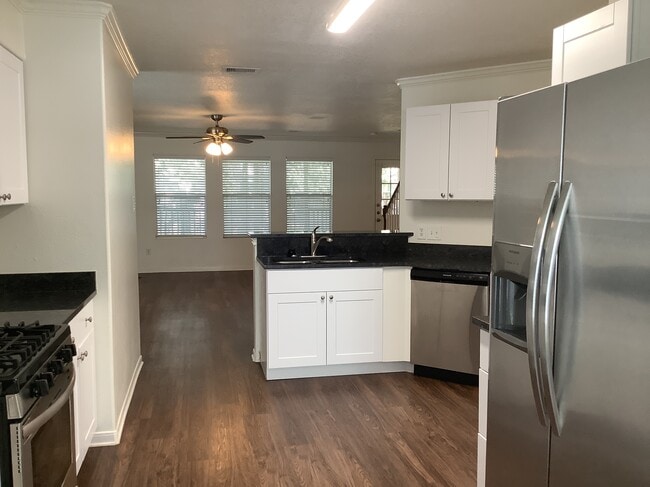 Foto del edificio - 16977 Scenic Knoll