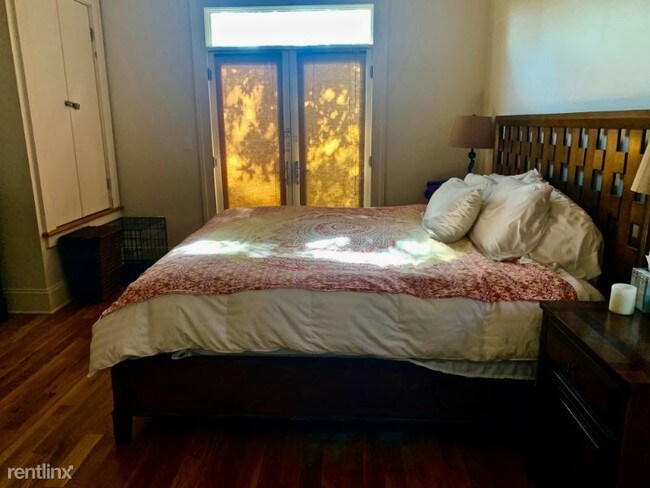 Foto del edificio - 4 br, 3 bath House - 4 Ridgeway Ave