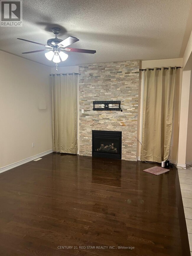 Building Photo - 55 Chesterwood Cres