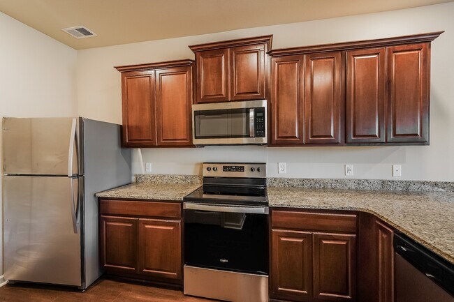 Foto del edificio - 124 Clover Cir