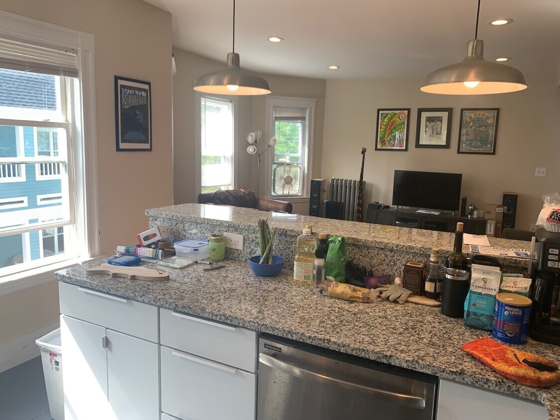 Foto principal - 102 Morrison Ave