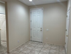 Building Photo - 10922 Moonbeam Glow Ln