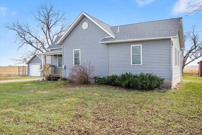 Foto del edificio - 3037 Swan Lake Rd NE