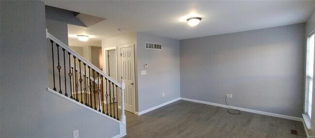 Foto del edificio - 440 Wild Oak Dr
