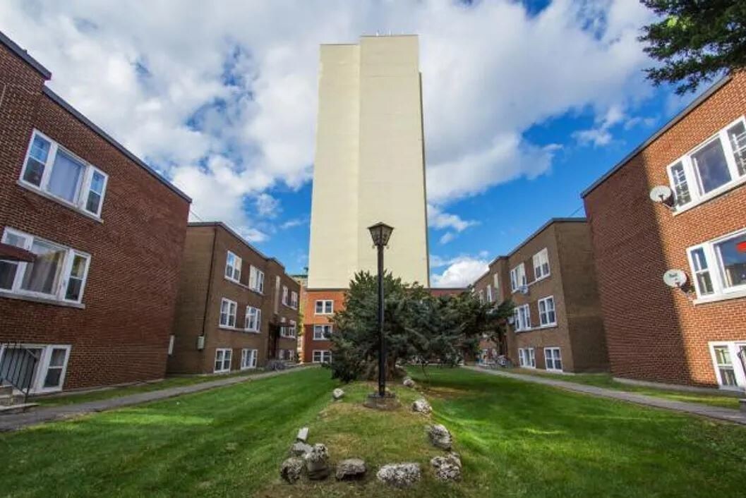 Photo du bâtiment - 641-649 Rideau St