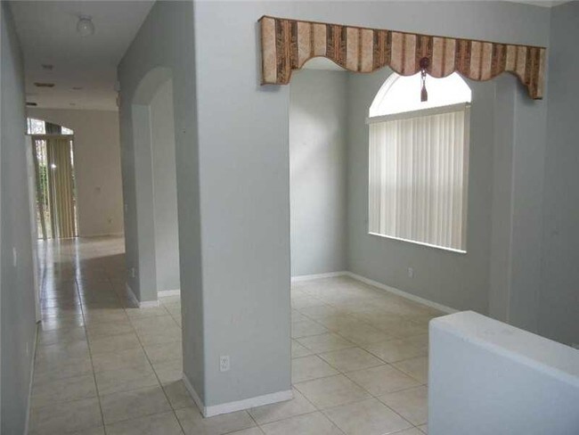 Foto del edificio - 2215 NW 76th Ter