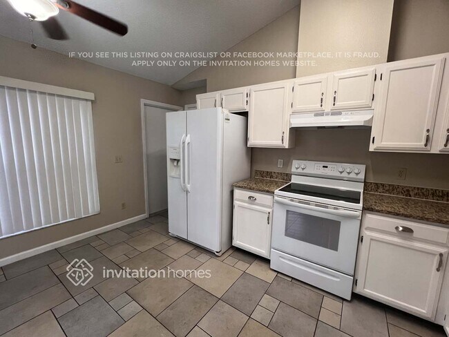 Foto del edificio - 10717 Brice Ct