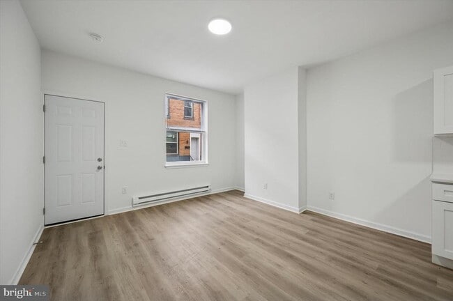 Building Photo - 4453 N Gratz St