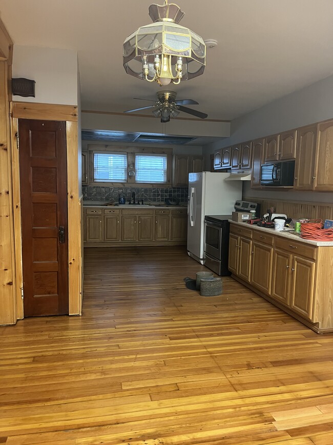Cocina - 220 Front St