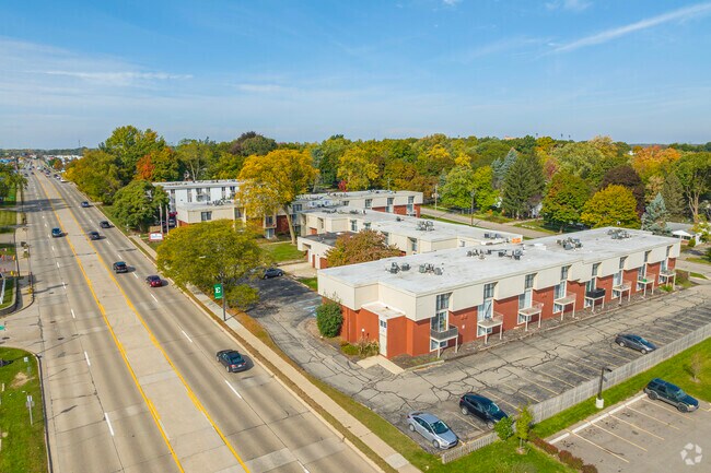 Foto aérea - Covington Apartments