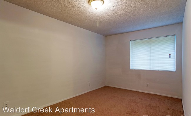 Foto del edificio - 2 br, 1 bath Apartment - 4663 Waldrop Drive