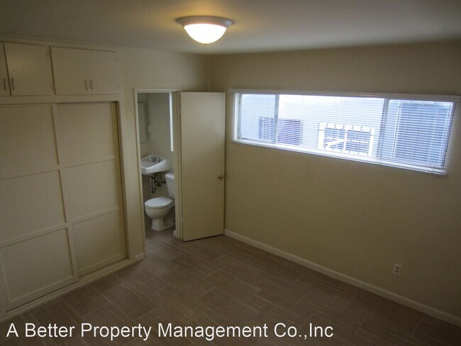 Building Photo - 5339 E Ocean Blvd