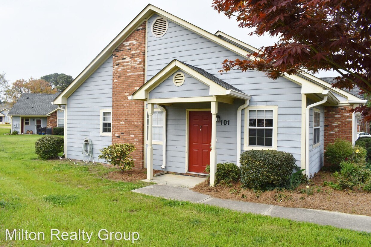 Primary Photo - 2 br, 1 bath House - 101 Old Spring Hill Lane
