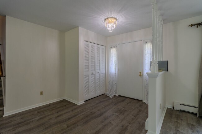 Foto del edificio - Price Improvement! Sweet Serene Silver Lake