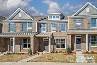 Building Photo - 5548 Stafford Rd
