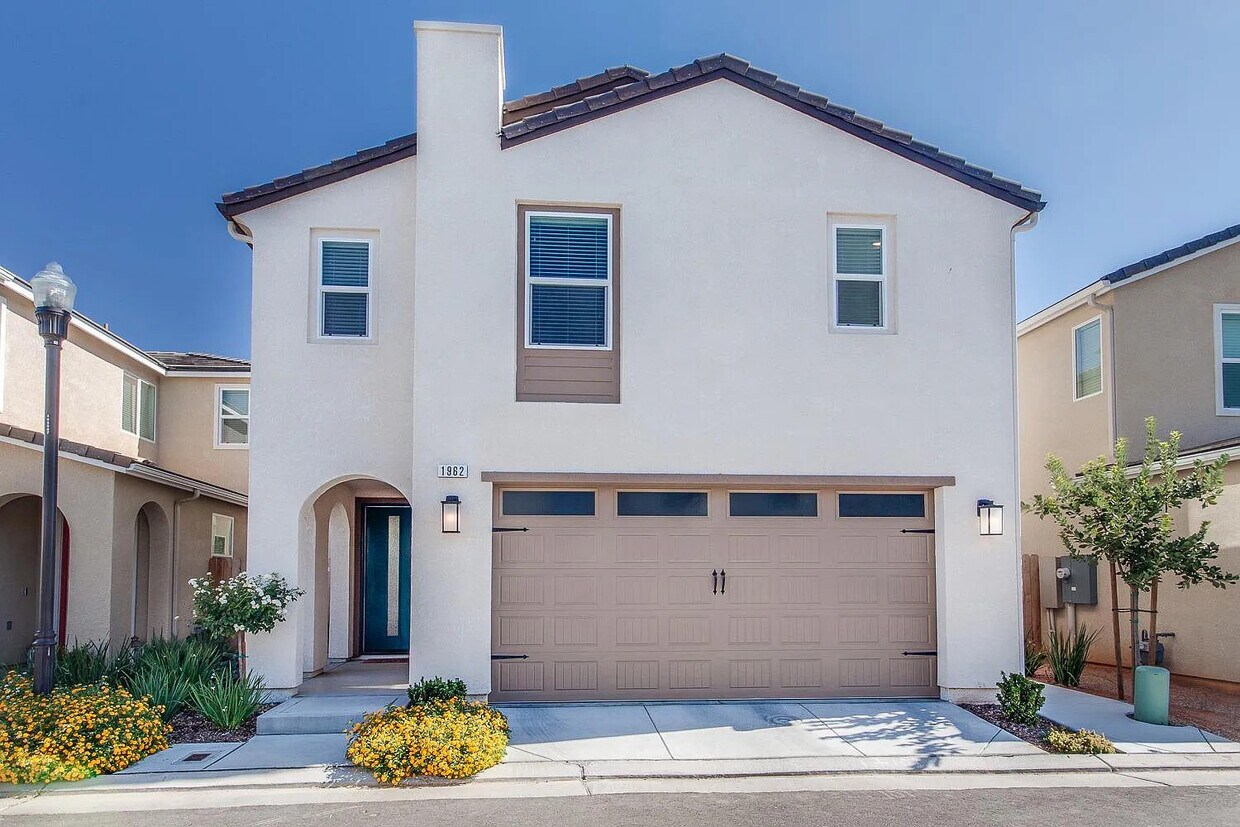 1962 Minarets Ln, Clovis, CA 93611 House Rental in Clovis, CA