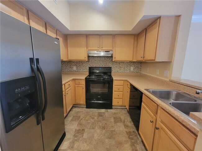 Foto del edificio - 245 Amal Dr SW