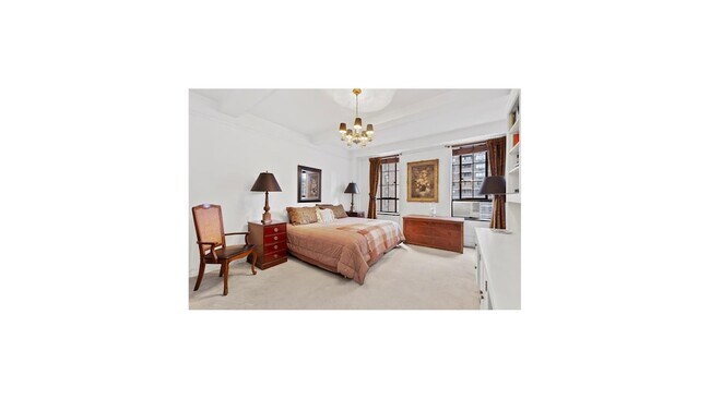 Foto del edificio - 350 W 57th St