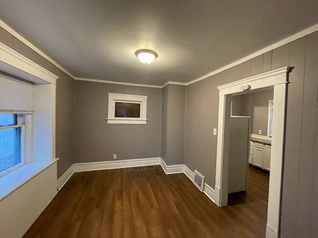 Foto del edificio - Three bedroom one bathroom home for rent!