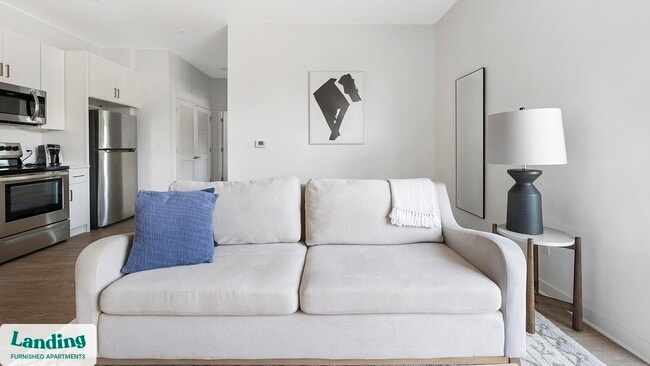 Building Photo - 2708 Old Lebanon Pike