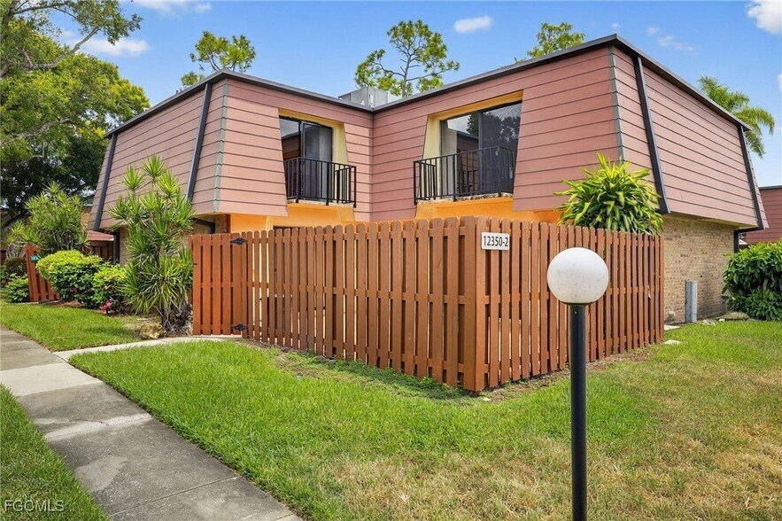 Foto principal - 12350 Woodrose Ct