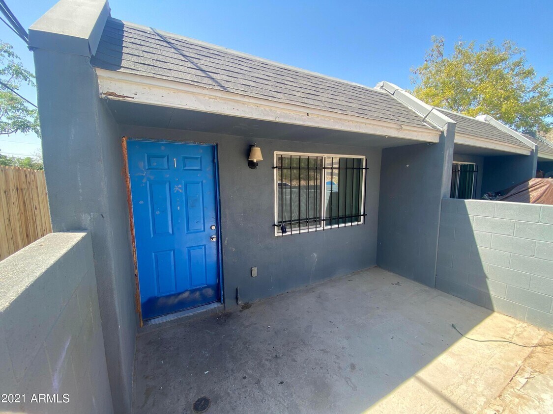 Primary Photo - 10634 N 13th Ave