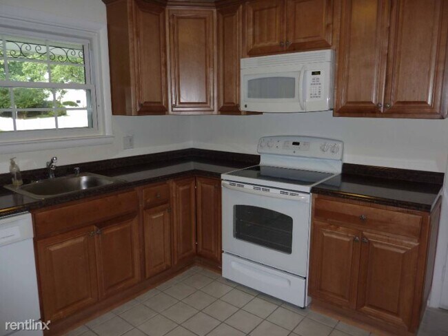 Building Photo - 4 br, 2 bath House - 1403 Desale St SW