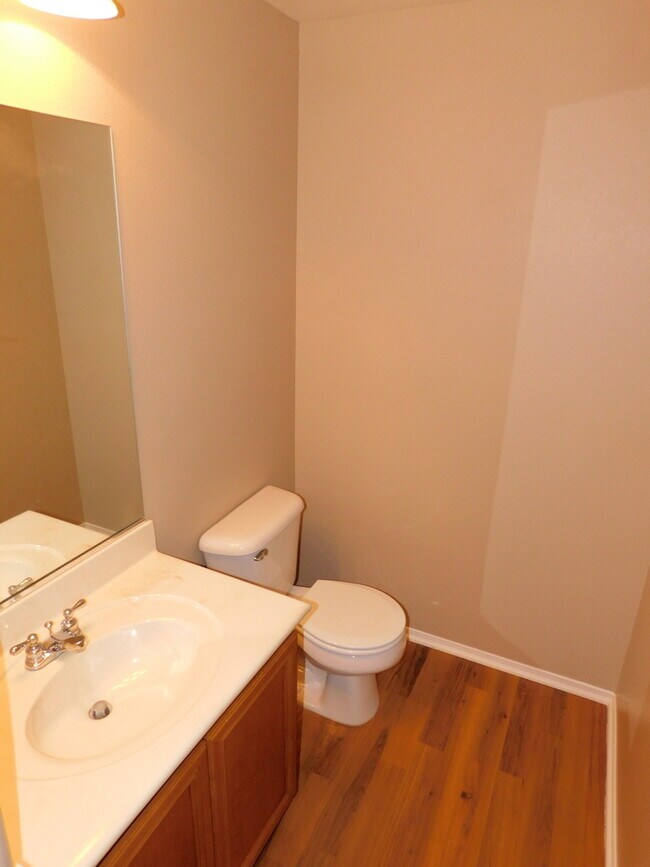 Foto del edificio - 2 Story 3 bed/ 2.5 bath in the NW Sky Pointe Area