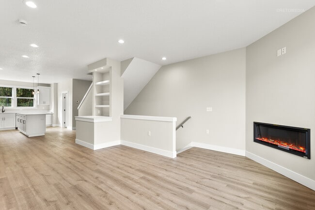 Building Photo - 4243 Verda Ln NE